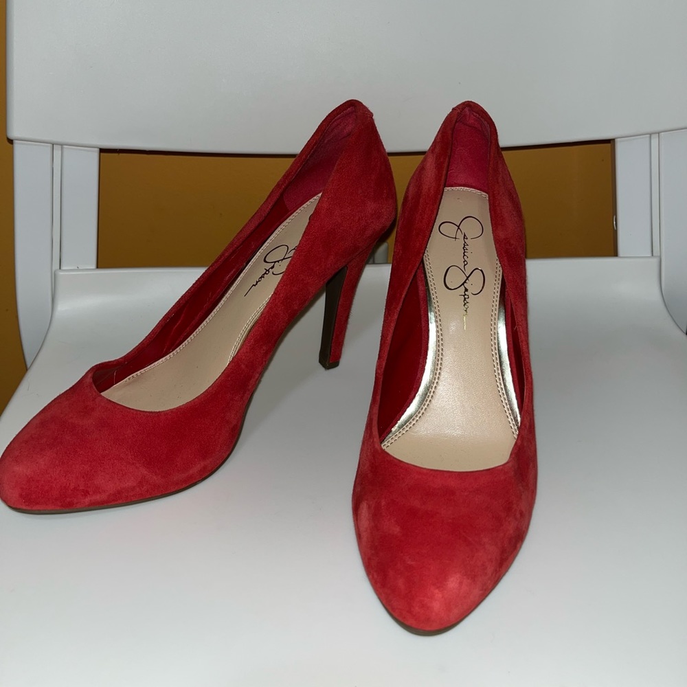 Red Heels - Picture 2 of 5